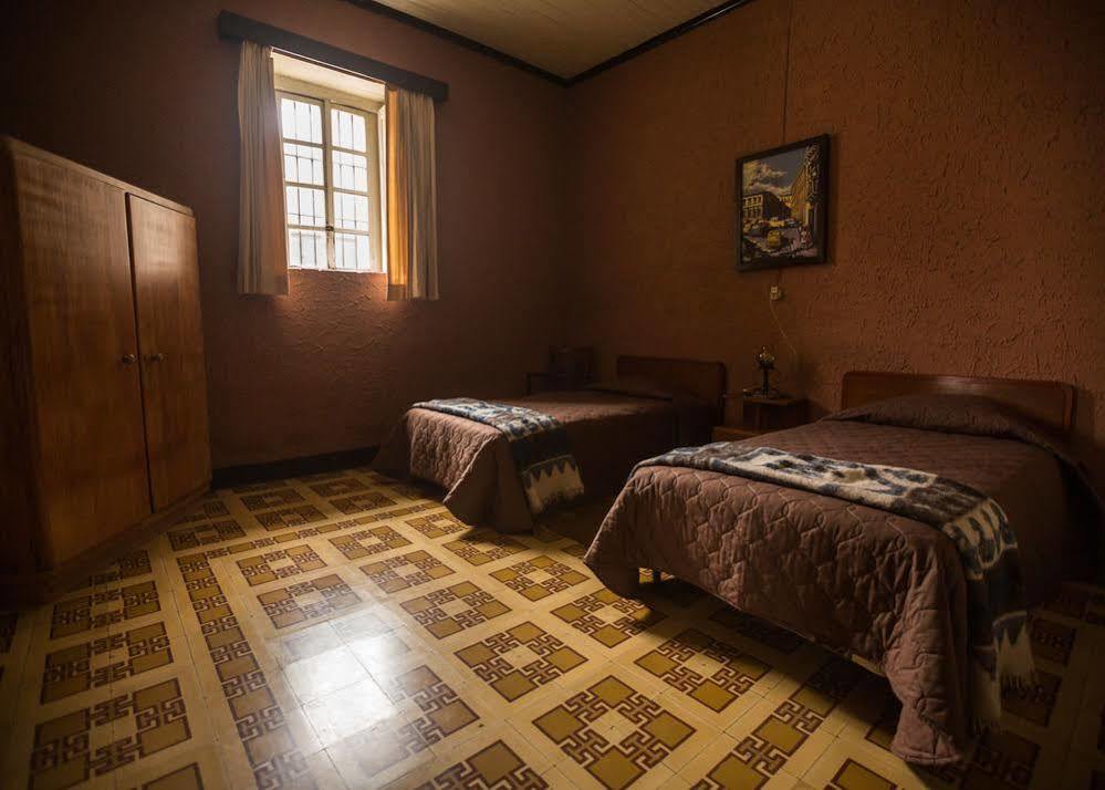 Hotel Modelo كويتزالتنانغو المظهر الخارجي الصورة
