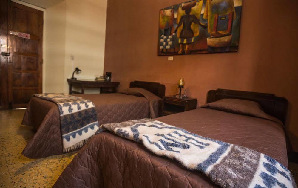 Hotel Modelo كويتزالتنانغو المظهر الخارجي الصورة