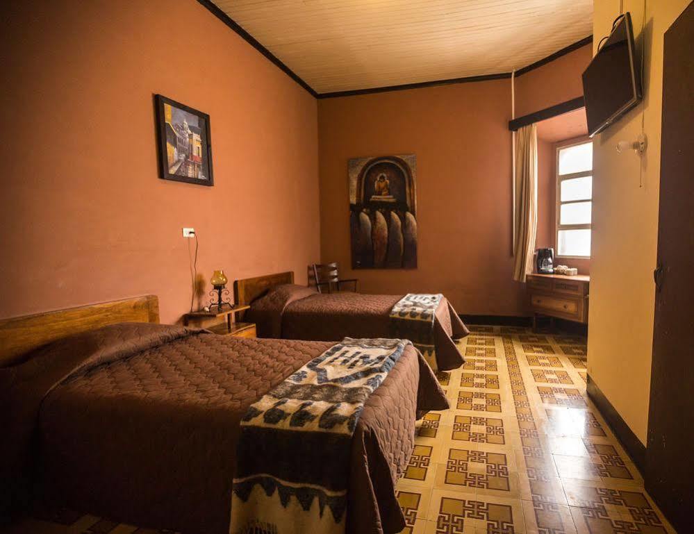 Hotel Modelo كويتزالتنانغو المظهر الخارجي الصورة