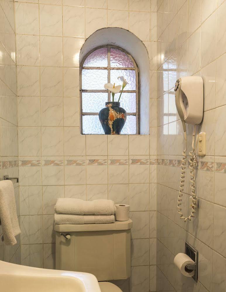 Hotel Modelo كويتزالتنانغو المظهر الخارجي الصورة